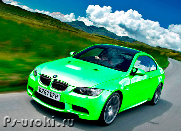  BMW зеленого цвета 